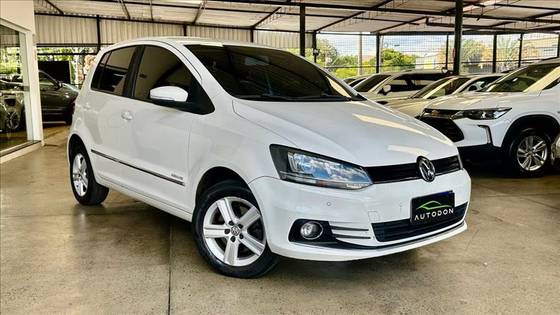 VOLKSWAGEN FOX 1.6 MSI HIGHLINE 16V FLEX 4P MANUAL